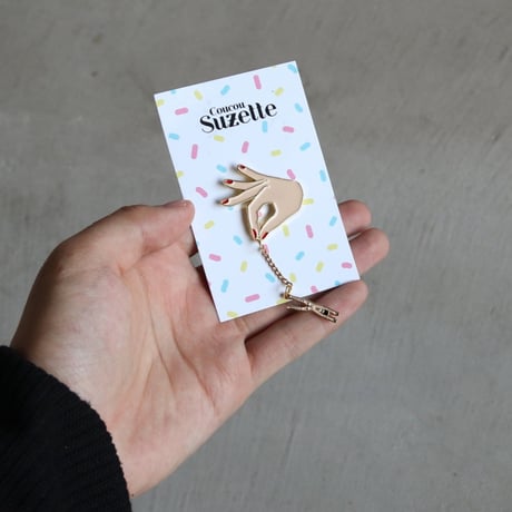 ククシュゼット 正規商品 ピンバッジ ブローチ かわいい おしゃれ フランス Coucou Suzette コウノトリ ピン Stork Pin ホワイトベイビー (poorthingpin)