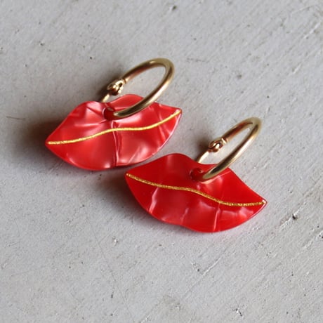 ククシュゼット 正規商品 ピアス レディース 2個売り 両耳用 リップ 唇 かわいい フランス リップ イヤリング レッド ( lipear)