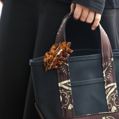 Coucou Suzette / Leaf Hair Claw / leafclaw
