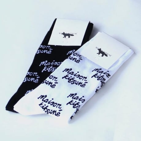 MAISON KITSUNE / HANDWRITING SOCKS / nm06441kt0014