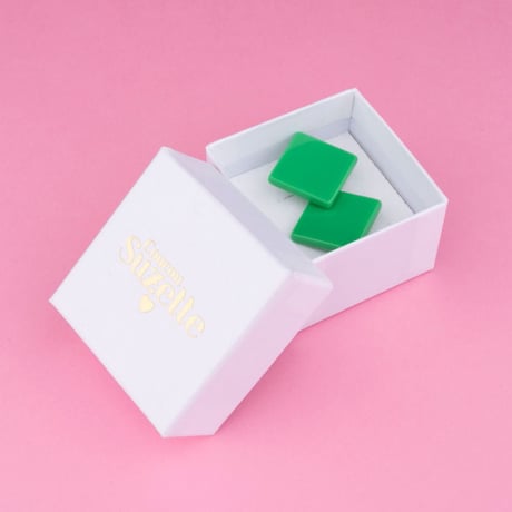 ククシュゼット 正規商品 ピアス 2個売り 両耳用 レトロ 大ぶり フランス 正方形 スクエア イヤリング グリーン (squareear)