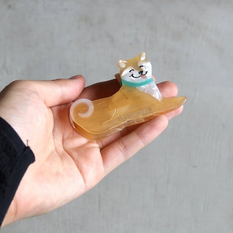 ククシュゼット 正規商品 ヘア アクセ クリップ 犬 かわいい フランス ギフト Coucou Suzette シバ ヘア クロー ライトブラウン(shibaclaw)