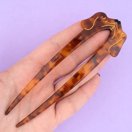 ククシュゼット 正規商品 かんざし ヘアコーム アクセ 犬 かわいい Coucou Suzette ダックスフンド ヘア スティック Dachshund Kiss Hair Stick ブラウン