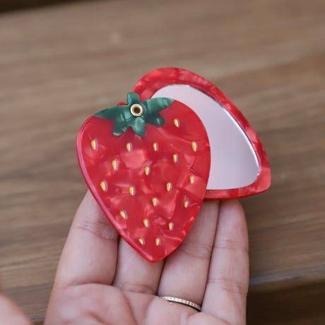 Coucou Suzette / Strawberry Mirror / strawberrymir