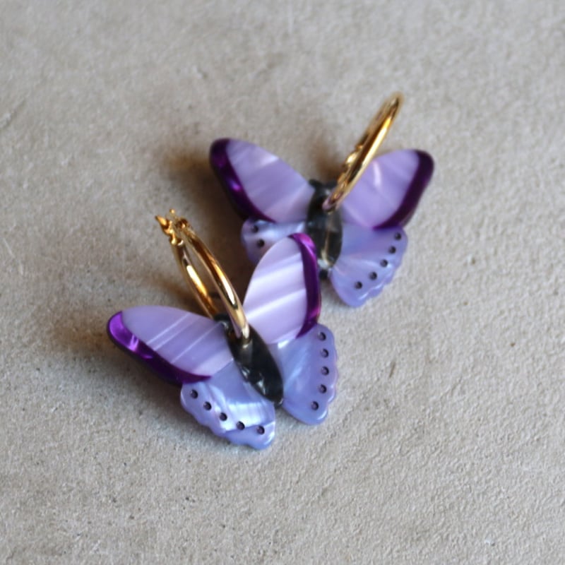 【新品•未使用】cui-cui の蝶デザイン ピアス　両耳 新品•未使用】cui-cui の蝶デザイン ピアス 両耳 レディース