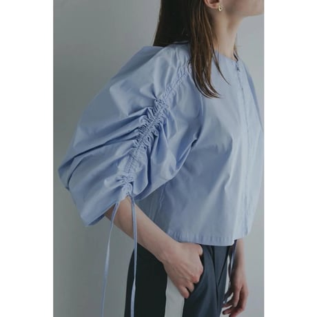 MANOF / DRAWSTRING SLEEVE SHORT BLOUSE / 891224132