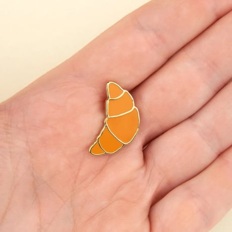 Coucou Suzette / Croissant Pin / croissantpin