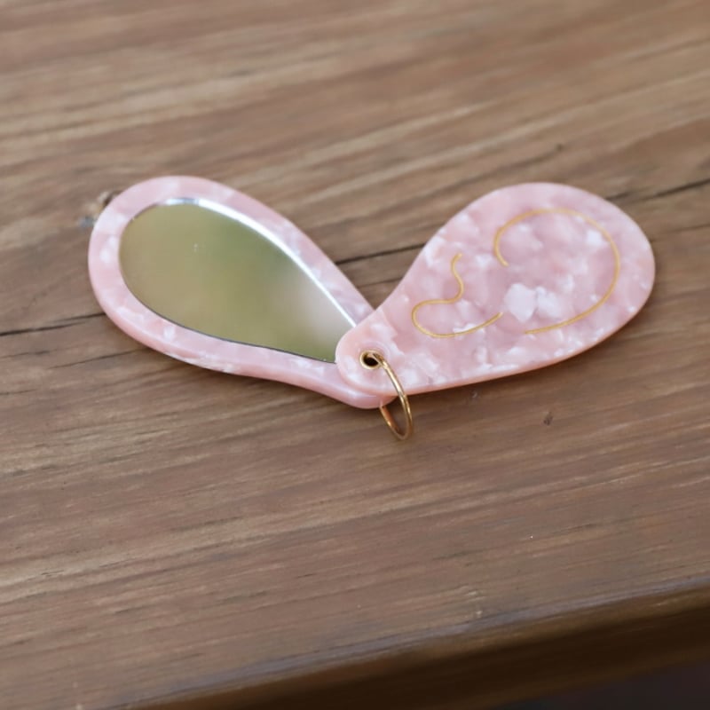 ククシュゼット 正規商品 手鏡 コンパクト ミラー スライド式 個性的