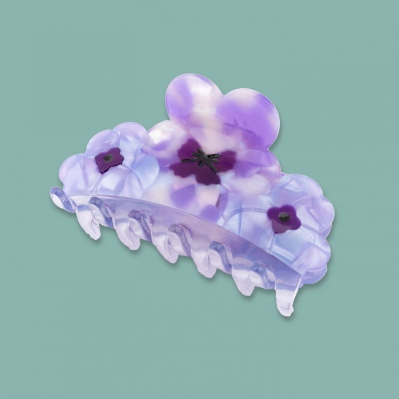 グレーパンジー刺繍☆5センチヘアクリップ グレーパンジー刺繍☆5センチヘアクリップ 高級刺繍リボン
