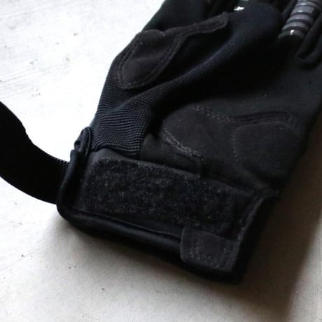 DEUS EX MACHINA / DIRT GLOVES / dmf247886