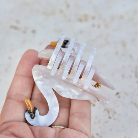 ククシュゼット 正規商品 ヘア アクセ クリップ かわいい 鳥 フランス Coucou Suzette  白鳥 ハクチョウ ヘア クロー ホワイト (swanclaw)