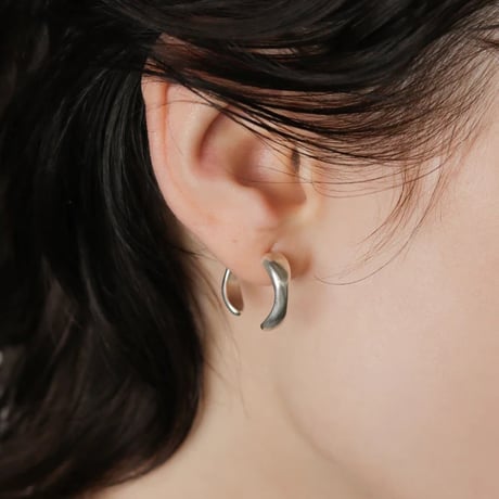 TEN. 正規商品 ユニセックス アクセサリー テン ワープ ピアス シルバー/ゴールド【即日発送】