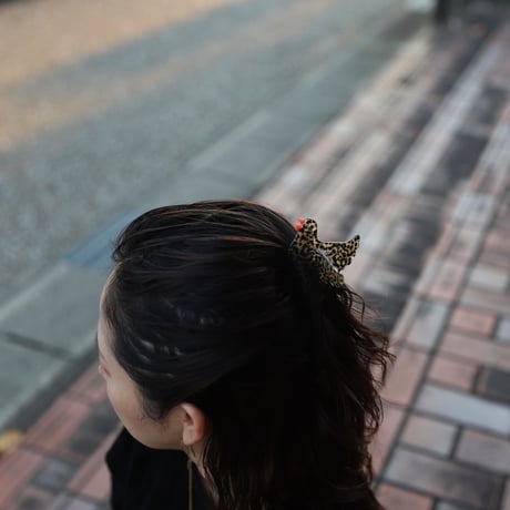 ククシュゼット 正規商品 ヘア アクセ クリップ かわいい 鳥 フランス Coucou Suzette  ツグミ ヘア クロー ブラウン まだら模様 (thrushclaw)