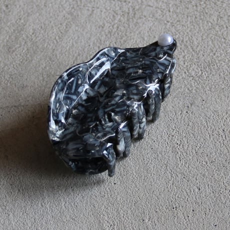 ククシュゼット 正規商品 ヘア アクセ クリップ かわいい 海 夏 魚 生き物 フランス Coucou Suzette カキ ヘア クロー グレー(oysterclaw)