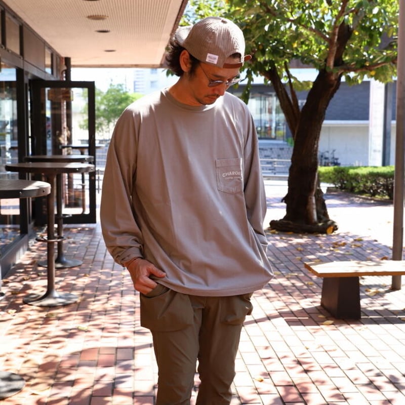 CHARGER COFFEE STAND×REMI RELIEF 別注ロングスリーブTシャツ CHARGER COFFEE STAND×REMI RELIEF 別注ロングスリーブTシャツ