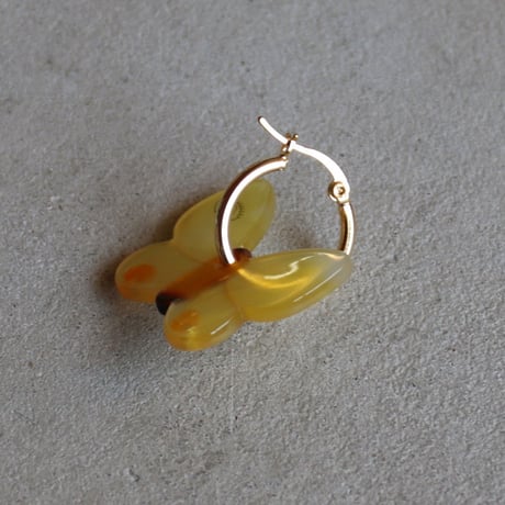 ククシュゼット 正規商品 ピアス 両耳 レディース 虫 個性的 かわいい ギフト 黄色 蝶 イヤリング イエロー ( yebutterflyear)