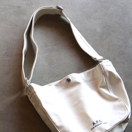 APC / BESACE JOURNAL SMALL CANVAS BAG / 24253-1-02479