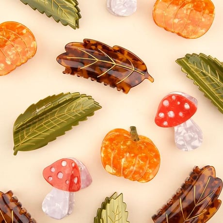 Coucou Suzette / Chestnut Leaf Hair Claw / chestnutleafclaw
