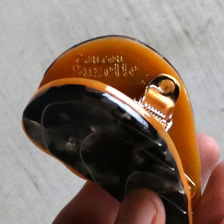 ククシュゼット 正規商品 ヘア アクセ クリップ おしゃれ 貝 フランス Coucou Suzette ムール貝 ヘア クロー Mussel Hair Claw グレー (musselclaw)