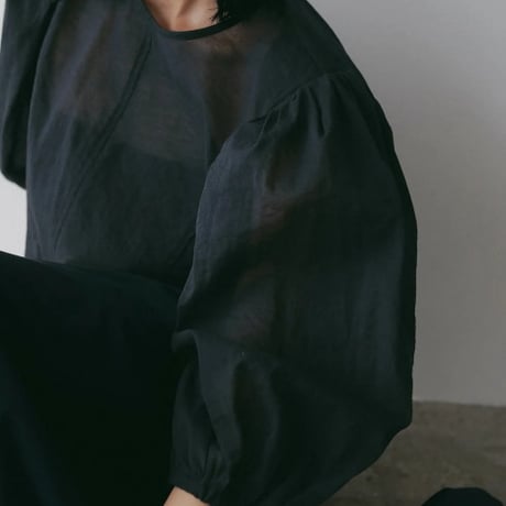 MANOF / SHEER GATHER BLOUSE / 891224002