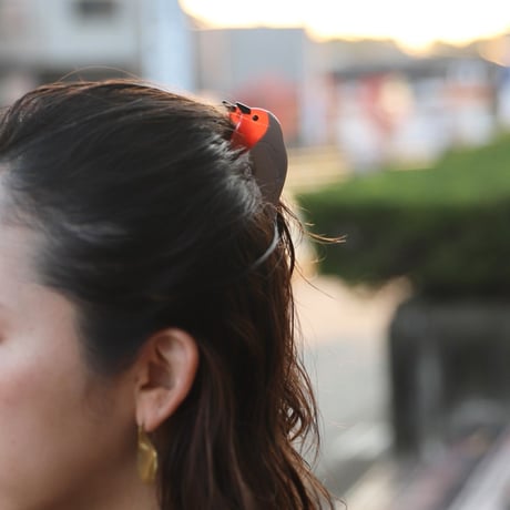 ククシュゼット 正規商品 ヘア アクセ クリップ かわいい 鳥 ウグイス フランス Coucou Suzette  コマドリ ヘア クロー レッド×ベージュ(robinclaw)