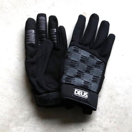 DEUS EX MACHINA / DIRT GLOVES / dmf247886