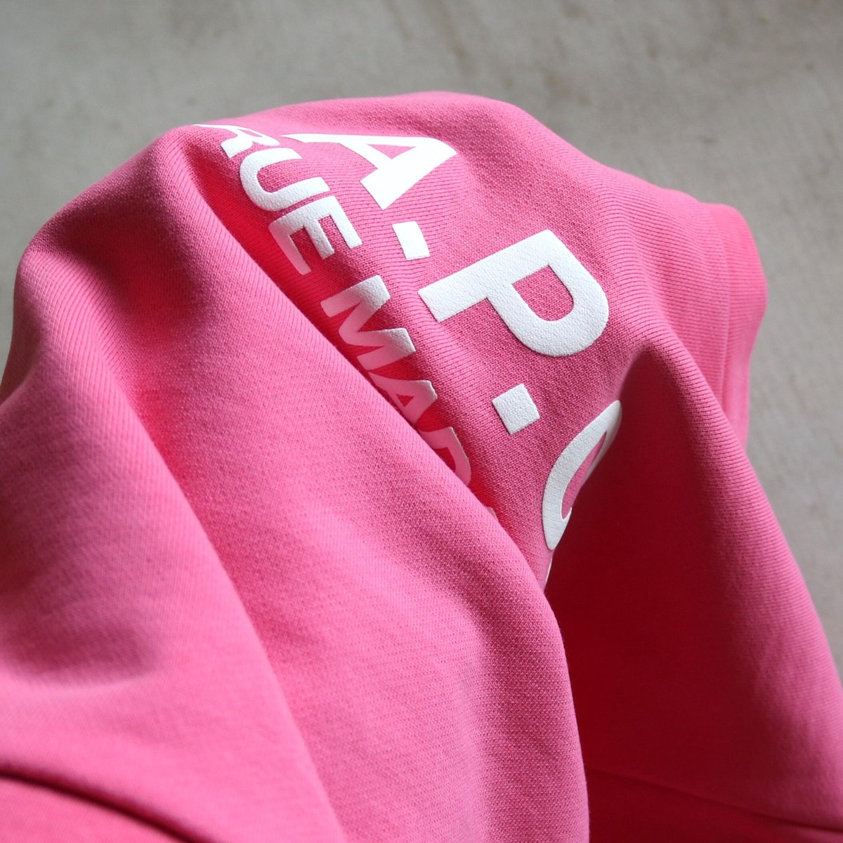 APC 子供服 スウェット アーペーセー A.P.C. キッズ ロゴ APC 子供服 スウェット アーペーセー A.P.C. キッズ ロゴ