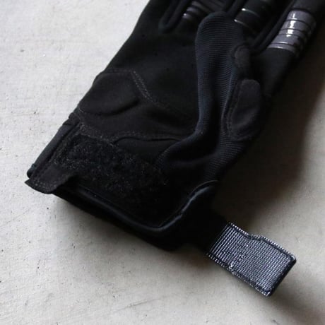 DEUS EX MACHINA / DIRT GLOVES / dmf247886