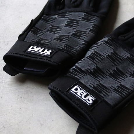 DEUS EX MACHINA / DIRT GLOVES / dmf247886