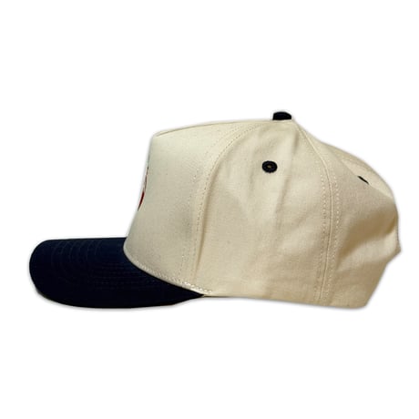 EXTRA KETCHUP "BIG APPLE" CAP