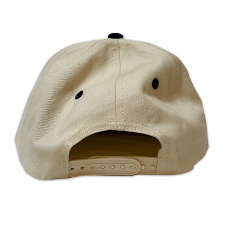 EXTRA KETCHUP "BIG APPLE" CAP