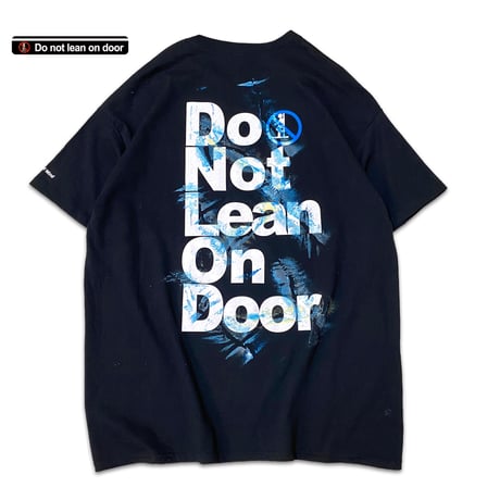 DotsFlow×MetroStore "DoNotLeanOnDoor" size XL