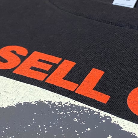 NO SELL OUT Tee