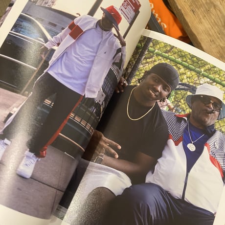 212.MAG #30 “WE STILL KEEP IT”