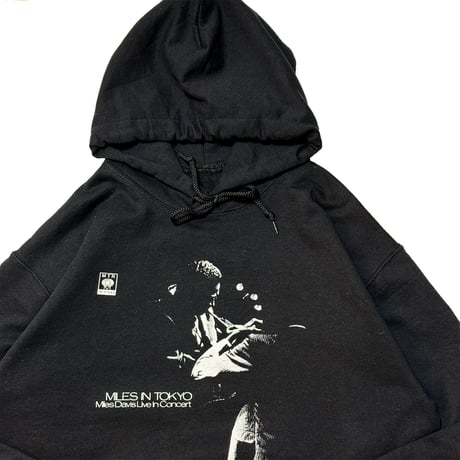 ”MILES IN TOKYO"　８oz Hoodie Black