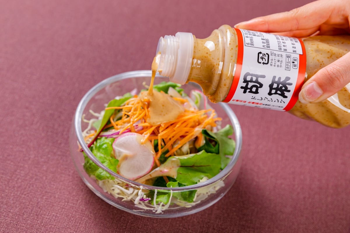 有機栽培の胡麻を使用した 胡麻ドレッシング（たっぷり使える390ml