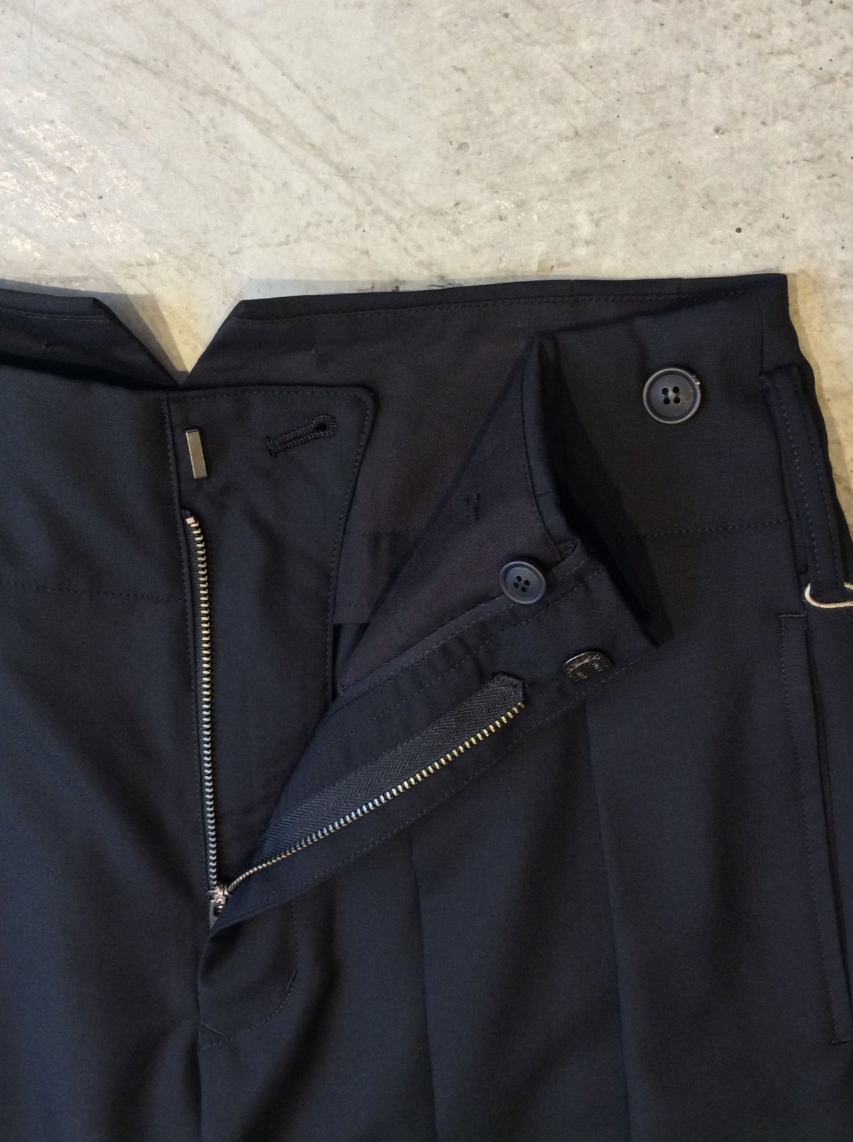 Kolor トロピカルウールスラックス 別注】Dickies トロピカルウール スラックス（TOMORROWLAND MENS