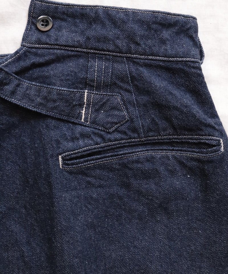 BUCKLE BACK TROUSERS [LENO] | NowN