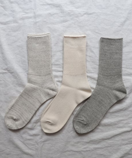 ORGANIC DAIRY 3PACK RIBBED CREW SOCKS     [ROTOTO]