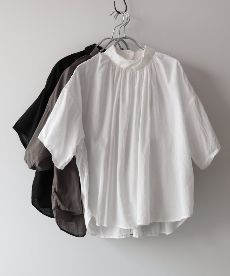 watarire バックボタンブラウス　≪teshioni≫ バックボタンブラウス [Véritécoeur] | NowN