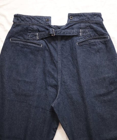 BUCKLE BACK TROUSERS     [LENO]