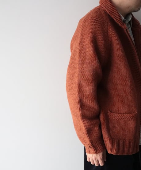 HAND KNITTED ZIP CARDIGAN     [LENO]