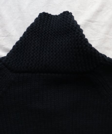 HAND KNITTED ZIP CARDIGAN     [LENO]