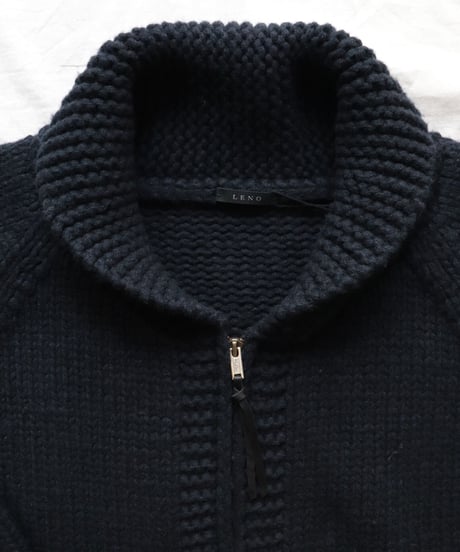 HAND KNITTED ZIP CARDIGAN     [LENO]