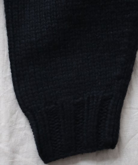 HAND KNITTED ZIP CARDIGAN     [LENO]