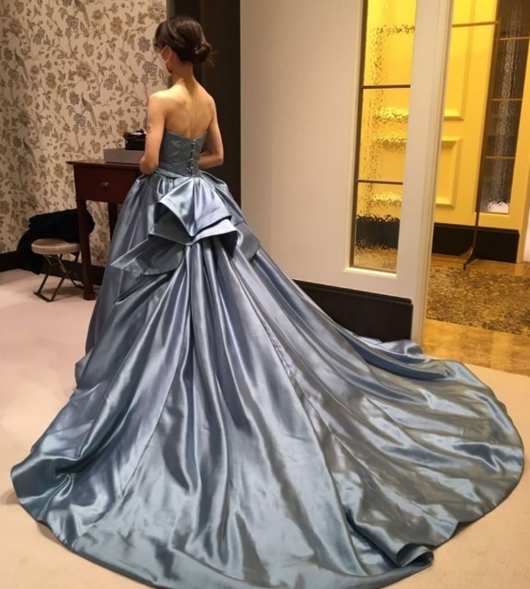 爽やかで優しいブルー カラードレス 光沢サテン 2次会 挙式 前撮 ミニ  