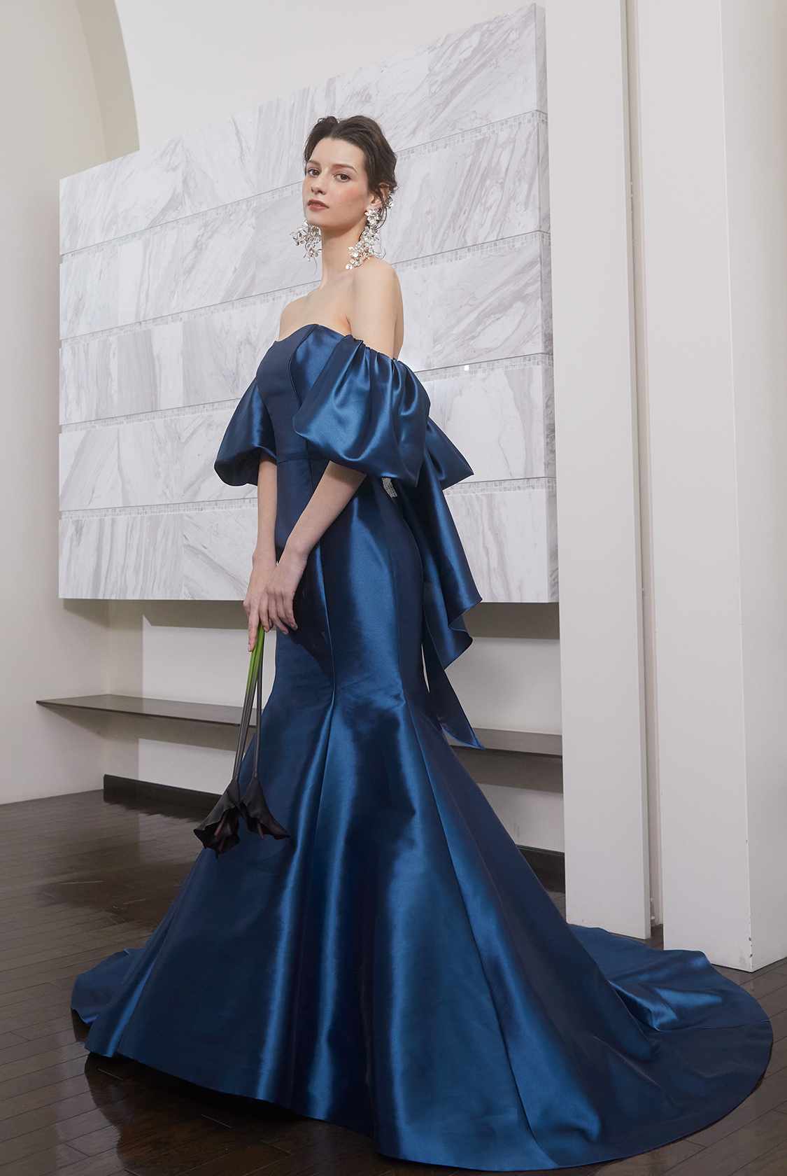 カラードレス ジュエルネイビー 4つの着こなし方です とろっと