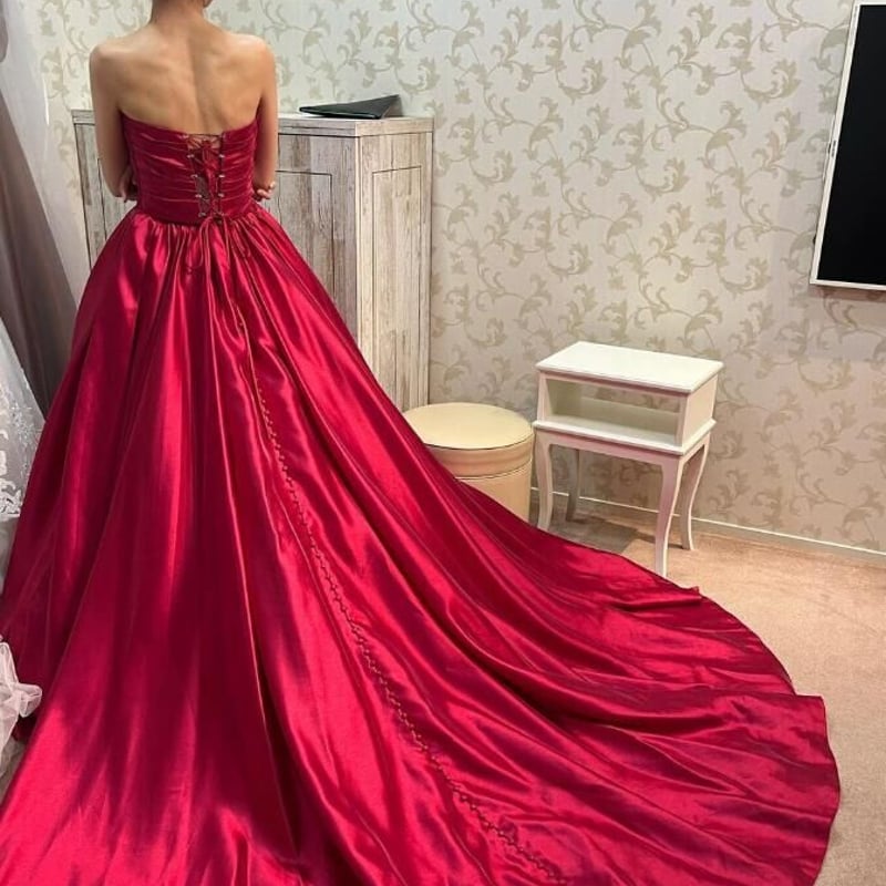 パーティードレス ワインレッド ベアトップ クラシカル くるみボタン  
