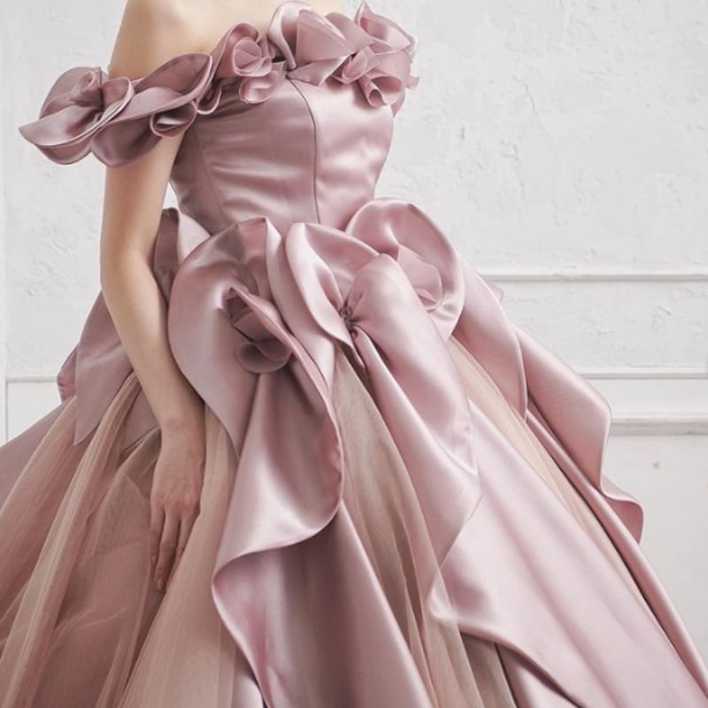 豪華！ カラードレス プリンセスライン ラッフルフリル オフ