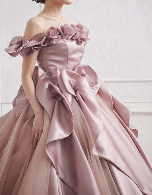 豪華！ カラードレス プリンセスライン ラッフルフリル オフ